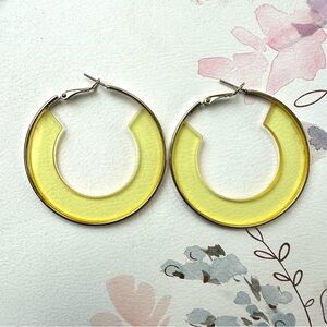 Mod yellow goldstone hoop lucite hoop pieces earrings yellow